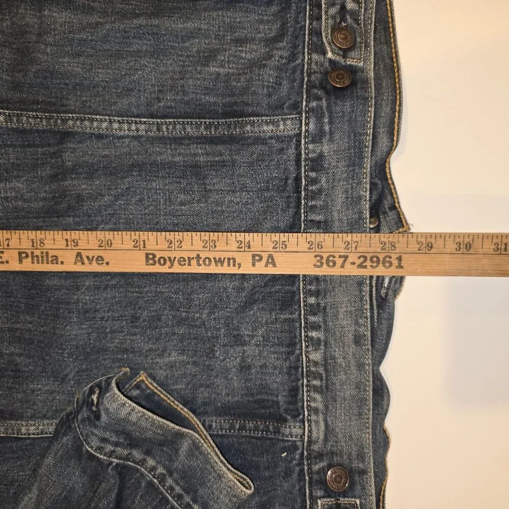 Levis Denim Trucker Jacket, Size L, Standard Fit